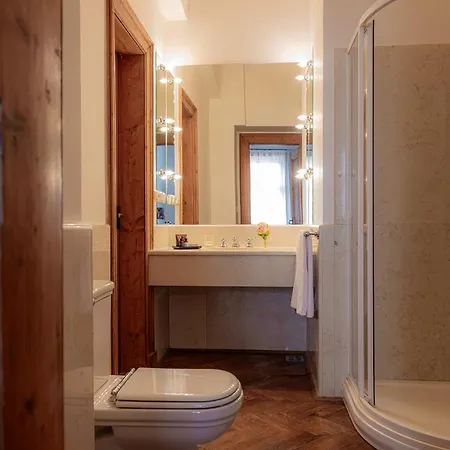Luxury Palais Des Arts Praga